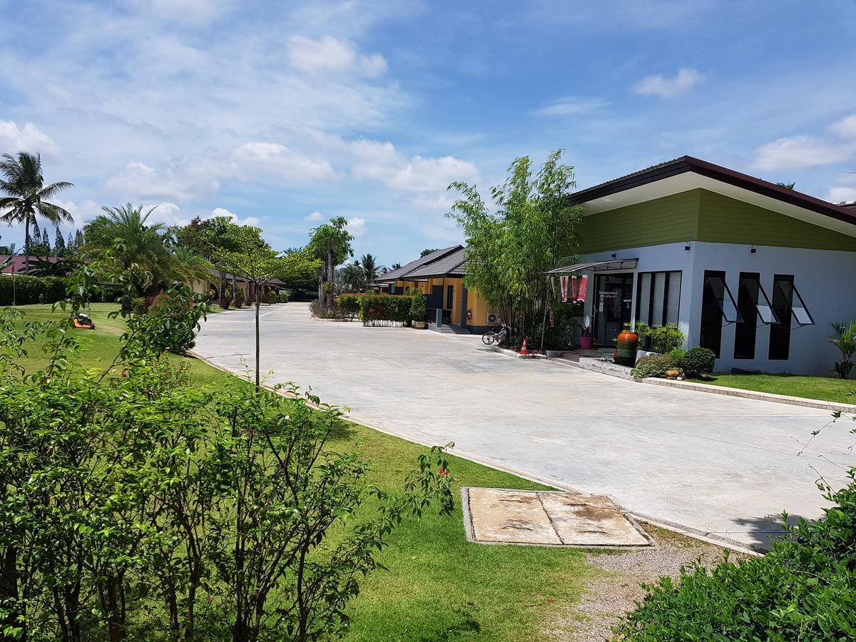 Nicasio Hotel ชุมพร ภายนอก รูปภาพ